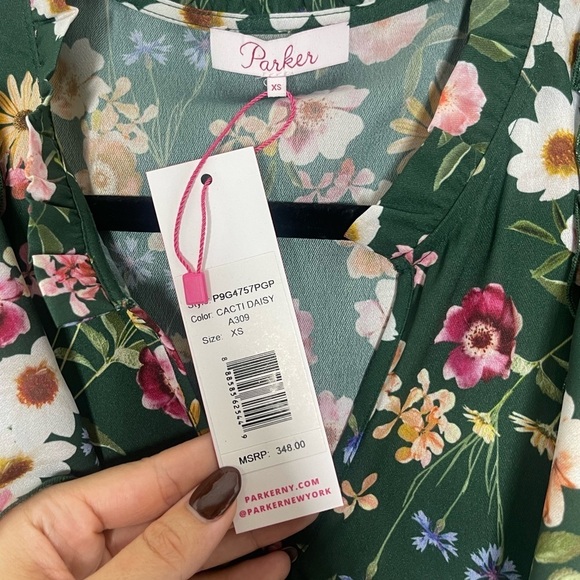 Parker Dress Green Floral Smocked Waist Flutter Sleeve NWT Size XS - Picture 8 of 8